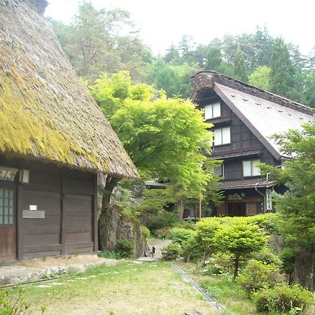 Отель Hida Gasshoen Такаяма Экстерьер фото