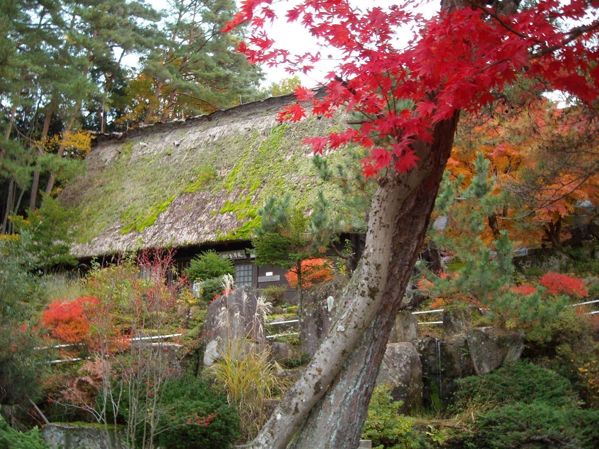 Отель Hida Gasshoen Такаяма Экстерьер фото